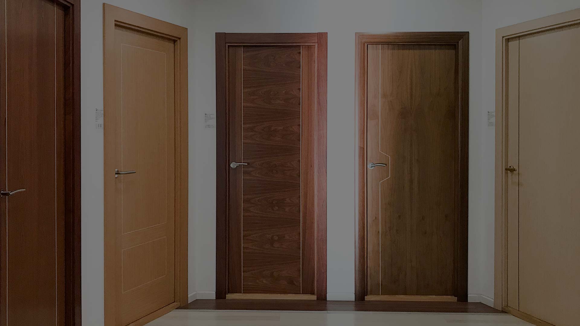 Puertas de madera instaladas por Payresa